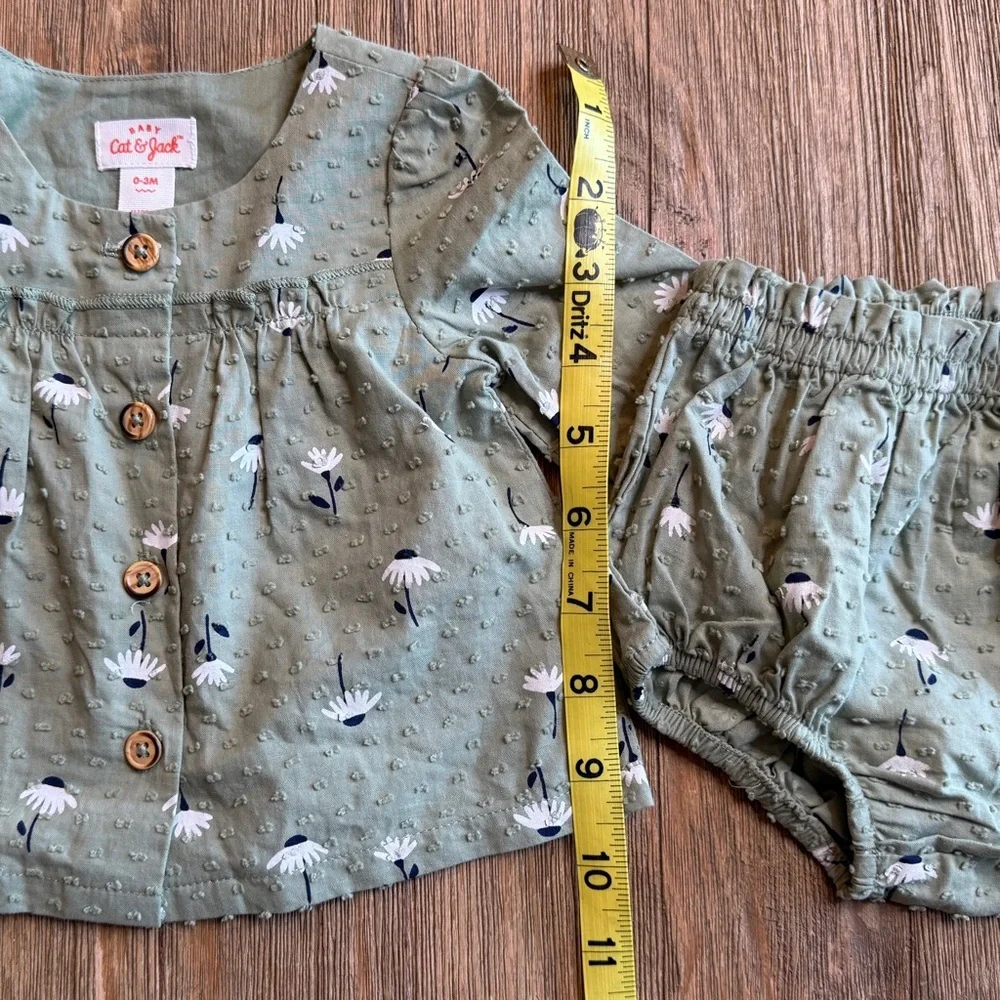 Cat & Jack Green Daisy Set, Dress/Top and Diaper Cover 0-3M, NWT